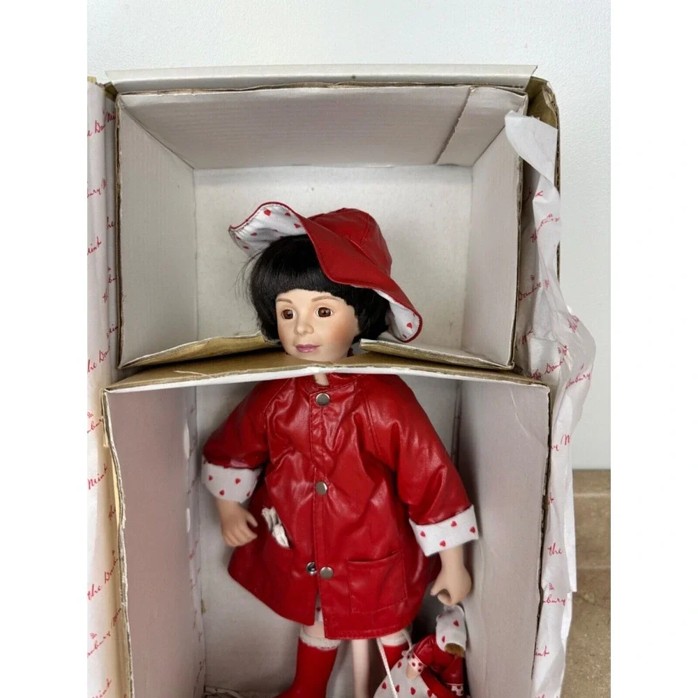 Danbury Mint Bedtime April Showers Childhood Memories Porcelain‎ Doll 13-inch